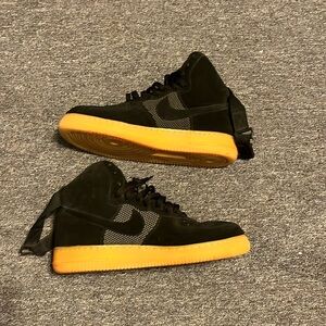 Nike Air Force - Mid - 11.5